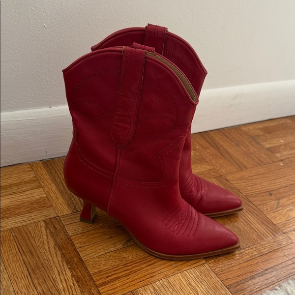 Dolce Vita Red Leather Angel Booties - Picture 2 of 5